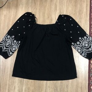 New Style and company Elegant Black Embroidered Women's Top XL